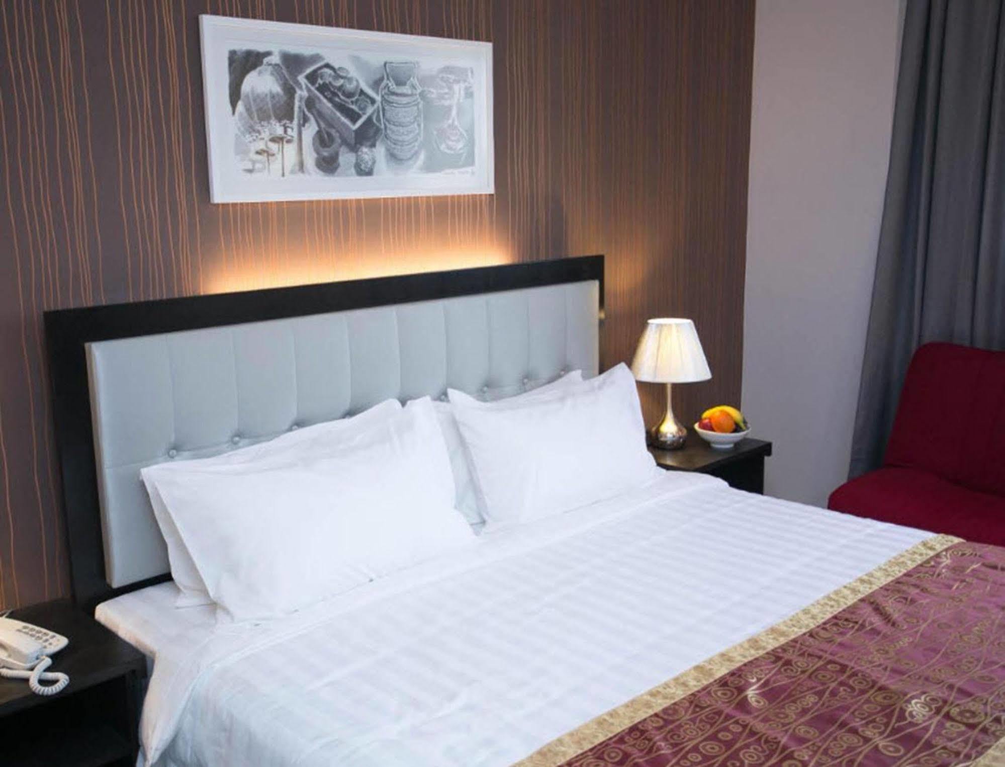 The Grand Campbell Hotel Kuala Lumpur Exteriör bild